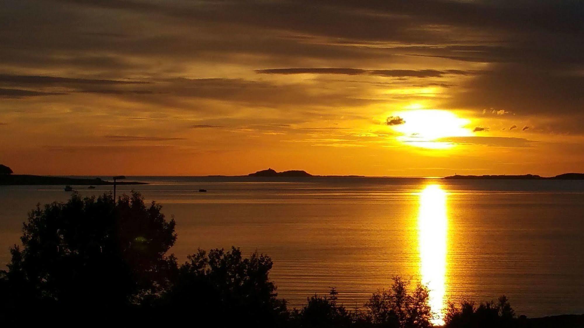 Aalesund Airport Hotel Ytterland Kültér fotó