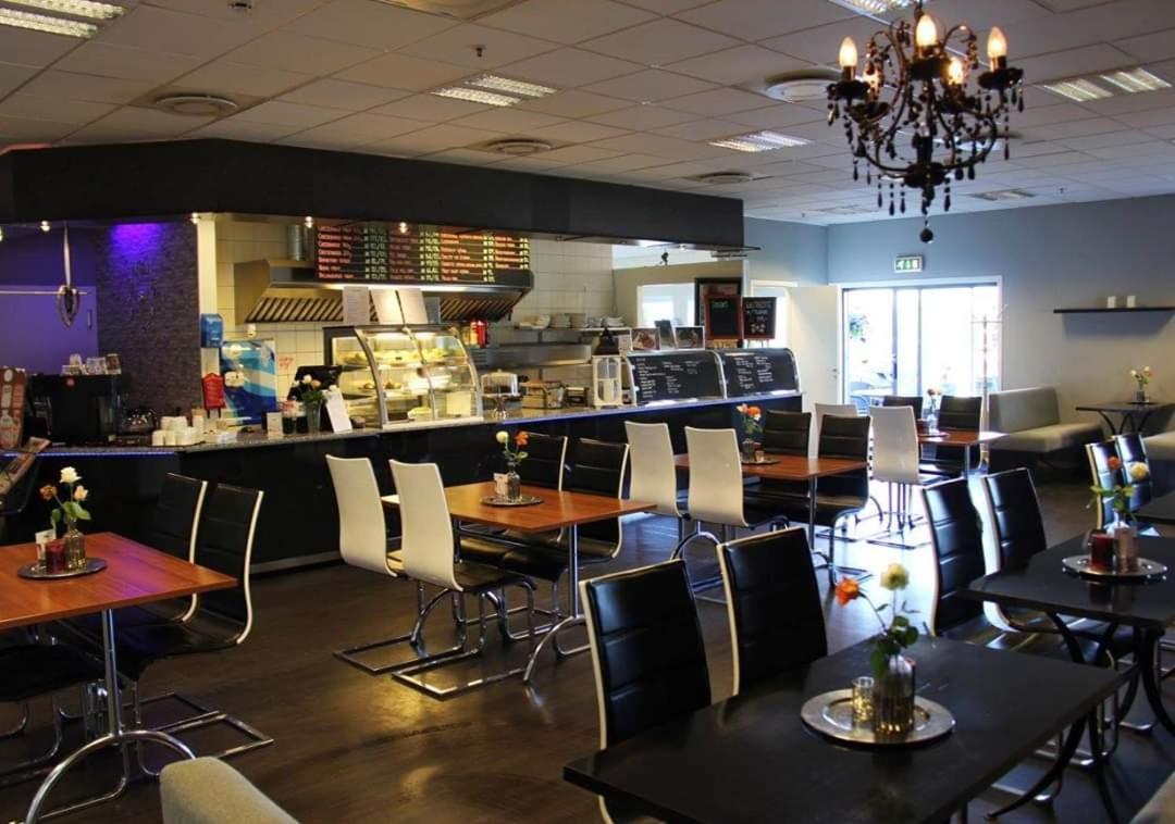 Aalesund Airport Hotel Ytterland Kültér fotó