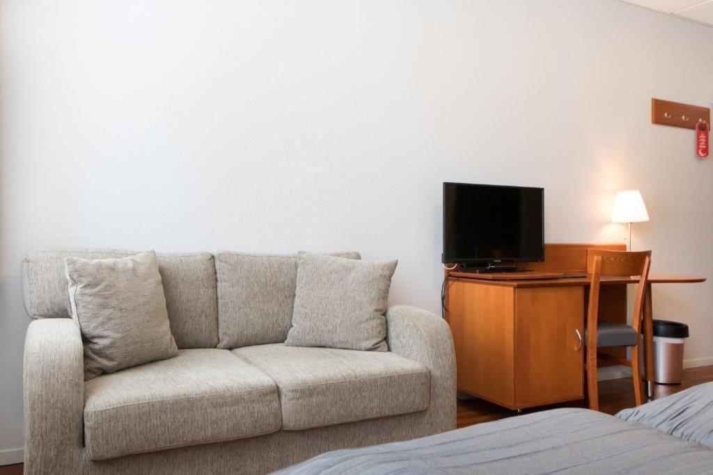 Aalesund Airport Hotel Ytterland Kültér fotó